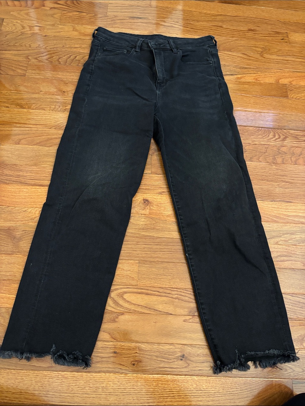AE women’s Black Straight-Leg Jeans with Raw Hem